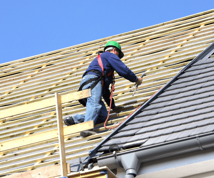 Couvreur revêtement maison bâtiment — La Construction