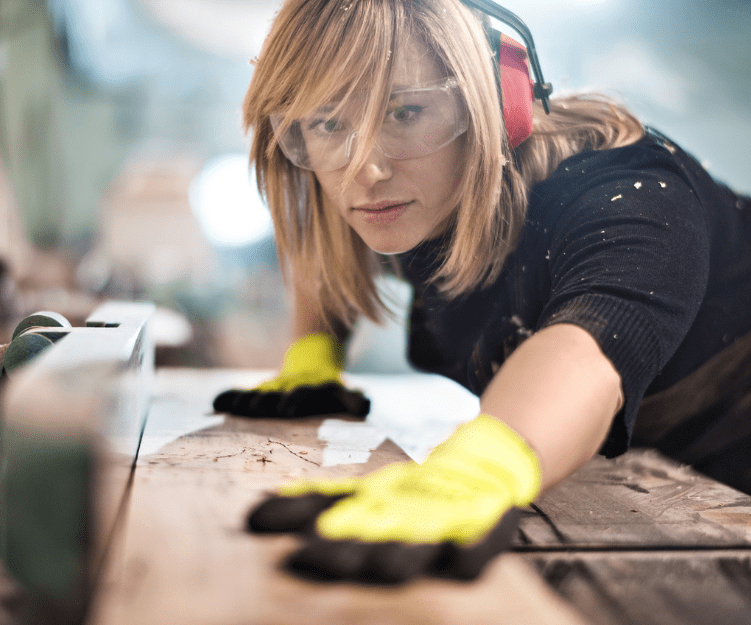 Menuisier menuiserie bois — La Construction